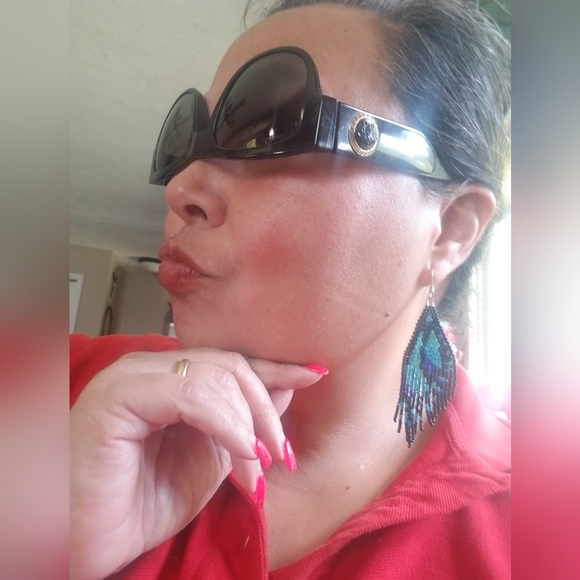 Meet your Posher, Virginia The Daffy Daffodil Oracle who loves to share Hope - Picture 4 of 9